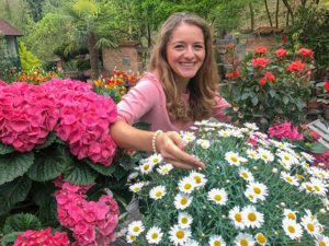 Muttertagsblumen - Hortensien, Margeriten, Röschen