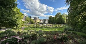 Stadtpark mit Rosengarten in Luxemburg